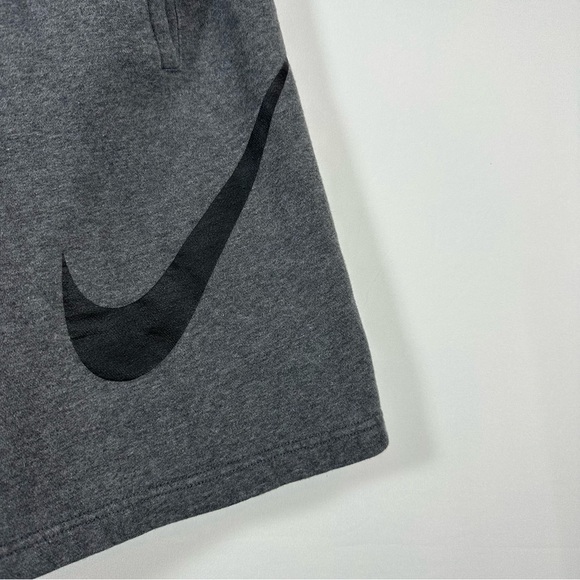Nike Men's Gray Athletic Shorts Sz M - Picture 2 of 7